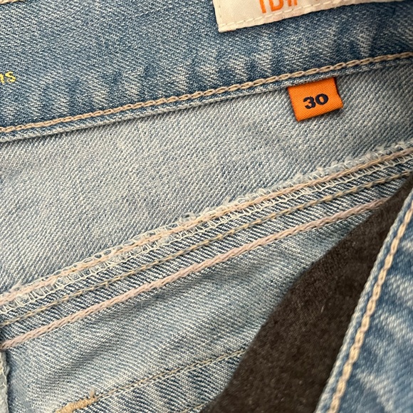 Tag Designer Jeans - Picture 5 of 10
